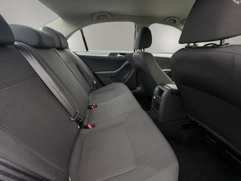 Used 2015 Volkswagen Jetta SE FWD image 13
