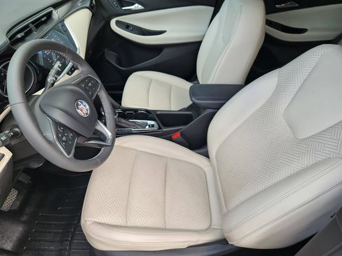 Used 2022 Buick Encore GX Essence w/ Advanced Technology Package FWD image 13