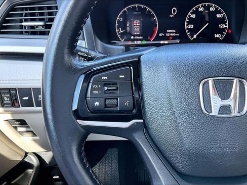 Certified 2025 Honda Odyssey EX-L image 23