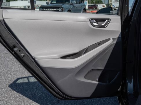 Used 2020 Hyundai Ioniq Blue FWD image 15