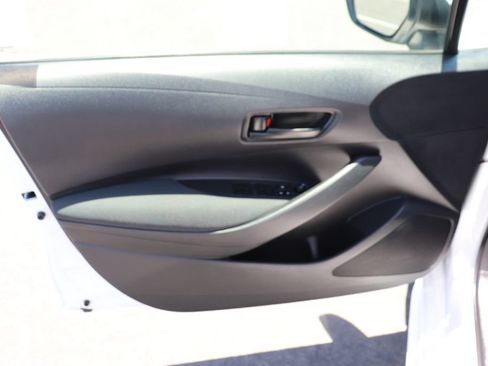 Used 2024 Toyota Corolla LE FWD image 9