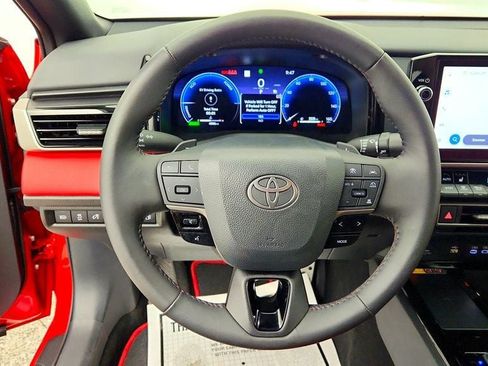 Used 2026 Toyota Camry XSE FWD image 14