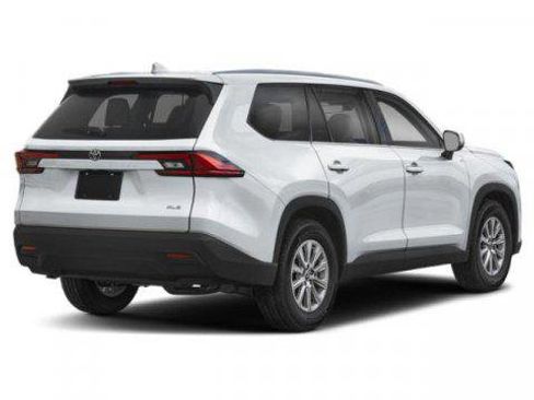 Certified 2025 Toyota Grand Highlander AWD image 2