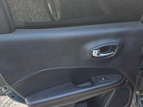 Used 2019 Jeep Compass Limited AWD/4WD image 8
