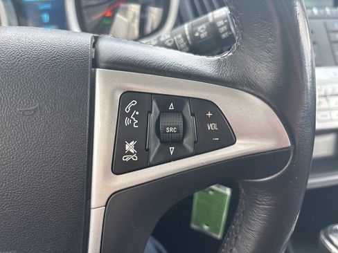 Used 2017 Chevrolet Equinox LT w/ Convenience Package image 16