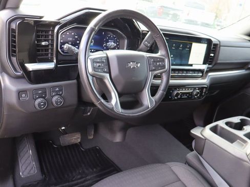 Used 2022 Chevrolet Silverado 1500 RST image 5