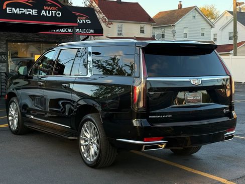 Used 2023 Cadillac Escalade ESV Premium Luxury image 8