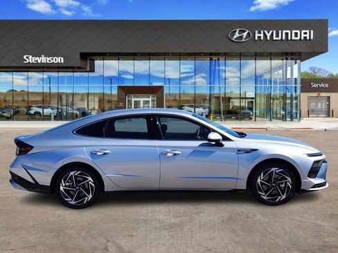 New 2026 Hyundai Sonata SEL image 4