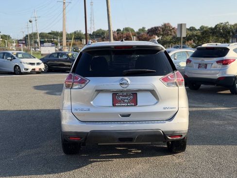 Used 2015 Nissan Rogue SV AWD/4WD image 4