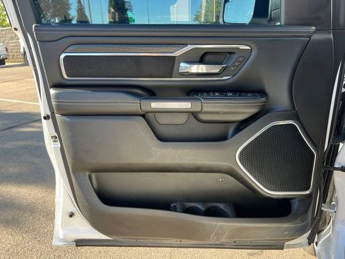 Used 2023 RAM 1500 Laramie AWD/4WD image 9