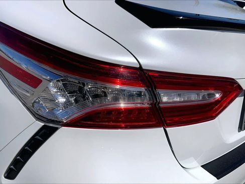 Used 2020 Toyota Camry XSE image 27