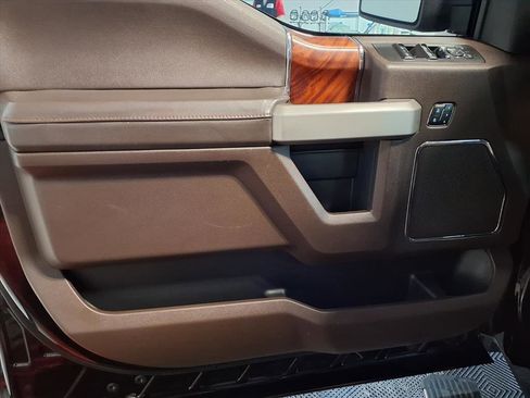 Used 2018 Ford F150 King Ranch w/ Equipment Group 601A Luxury image 17