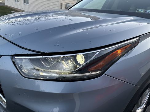 Used 2024 Toyota Highlander Platinum image 9