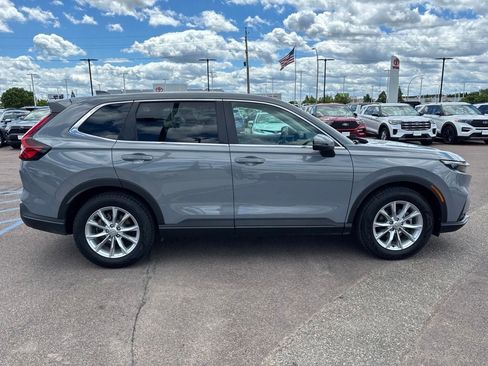 Used 2024 Honda CR-V EX image 4