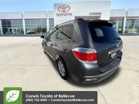 Used 2011 Toyota Highlander 4WD image 6