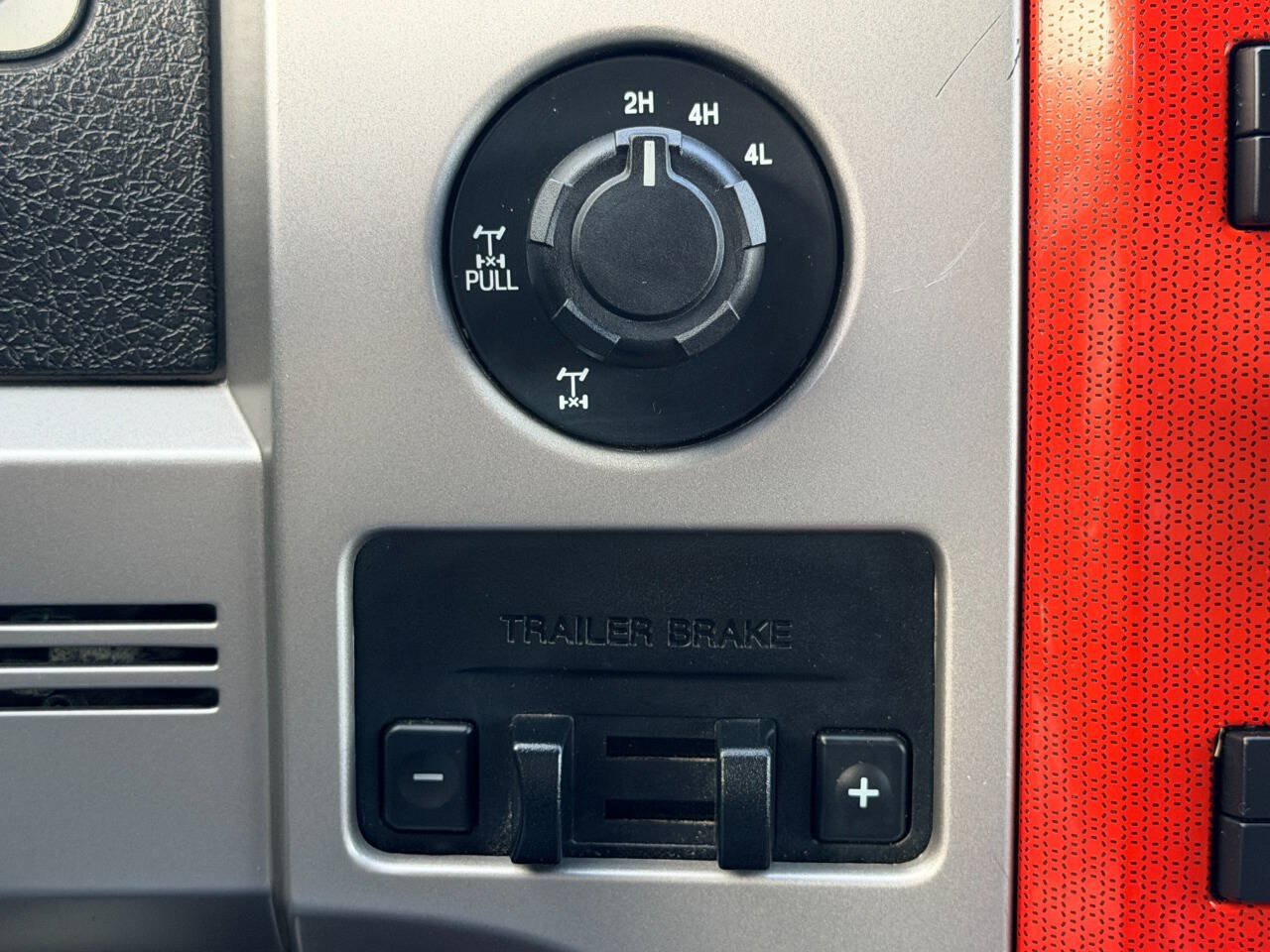Used 2010 Ford F150 Raptor AWD/4WD image 33