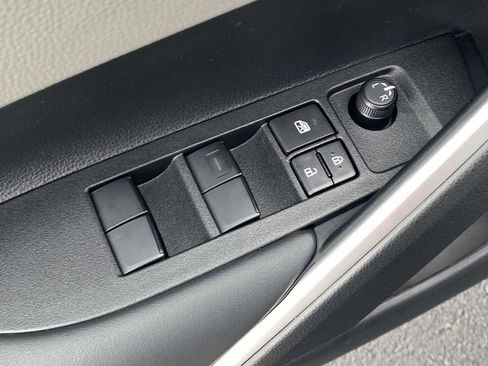 New 2026 Toyota Corolla Cross L image 25