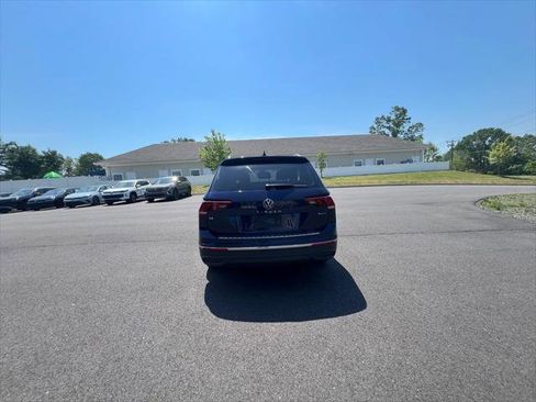 Certified 2023 Volkswagen Tiguan SE AWD/4WD image 4