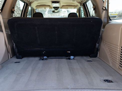 Used 2005 Ford Excursion Eddie Bauer image 29