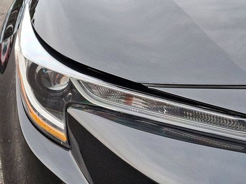 Certified 2021 Toyota Corolla LE image 29