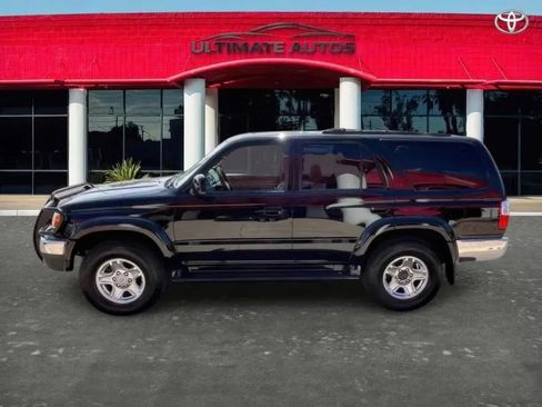 Used 2001 Toyota 4Runner SR5 AWD/4WD image 7