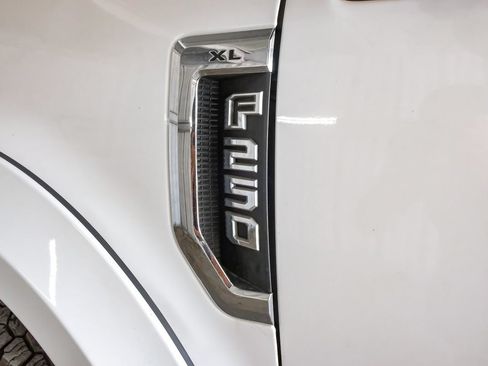 Used 2021 Ford F250 XL w/ Power Equipment Group AWD/4WD image 41