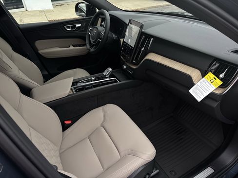 New 2026 Volvo XC60 T8 Plus w/ Protection Package Premier image 30
