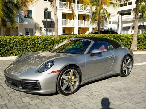 Used 2021 Porsche 911 Carrera image 2