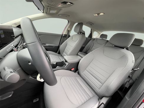 Used 2025 Kia K4 EX image 14