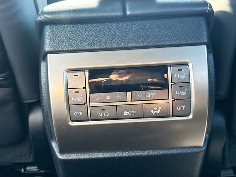 Used 2021 Lexus GX 460 Premium w/ Premium Package image 33