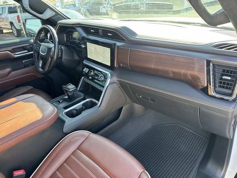 Used 2023 GMC Sierra 1500 Denali Ultimate image 30