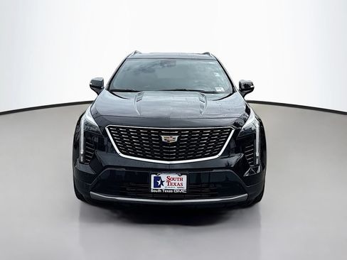Used 2023 Cadillac XT4 Premium Luxury w/ Technology Package FWD image 2