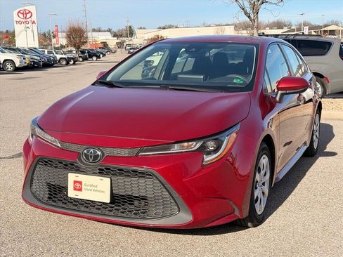 Certified 2022 Toyota Corolla LE image 9