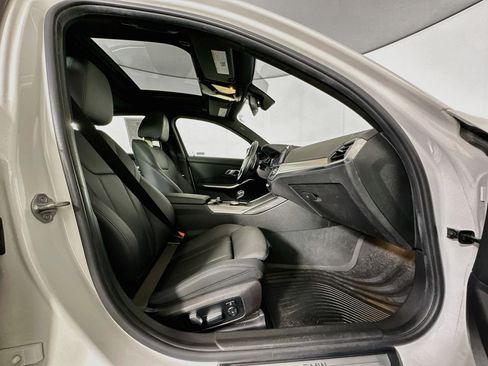 Used 2019 BMW 330i Sedan w/ Convenience Package RWD image 32