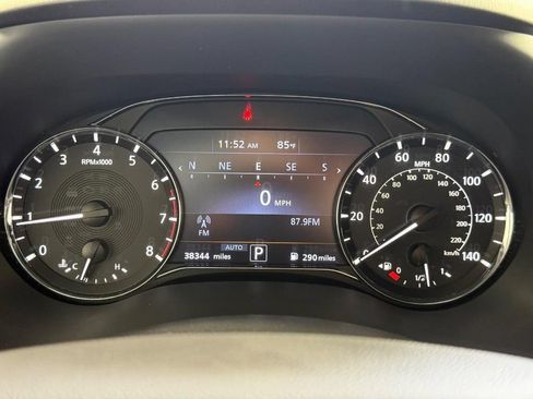 Used 2024 INFINITI QX80 Sensory AWD/4WD image 32