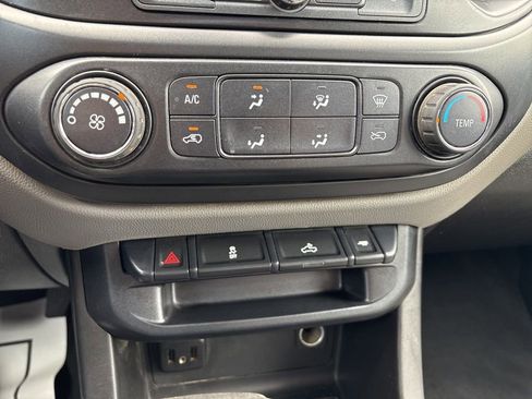 Used 2019 Chevrolet Colorado W/T w/ WT Convenience Package image 21