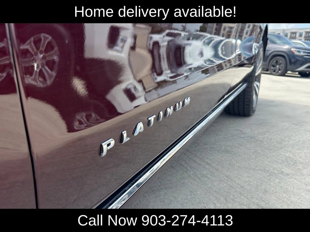 Used 2021 Ford Expedition Max Platinum AWD/4WD image 3