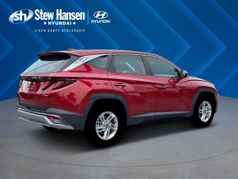 New 2026 Hyundai Tucson SE image 9