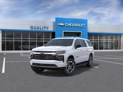 New 2026 Chevrolet Suburban LT w/ LPO, Dark Essentials Package AWD/4WD image 8