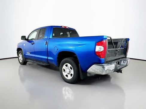 Certified 2018 Toyota Tundra SR5 AWD/4WD image 4