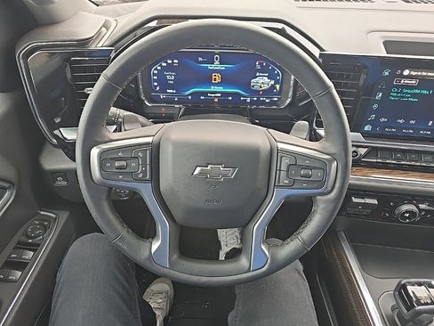 Used 2025 Chevrolet Silverado 1500 RST w/ Z71 Off-Road Package image 16