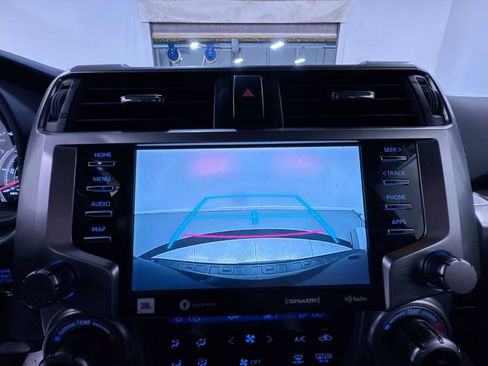 Used 2020 Toyota 4Runner Limited AWD/4WD image 28