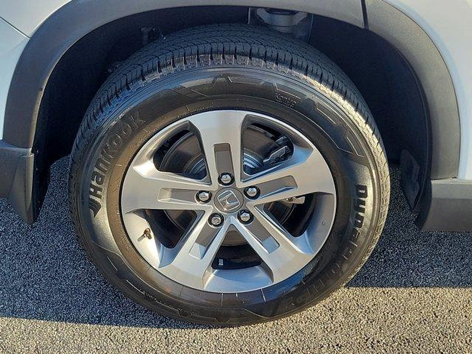 Used 2024 Honda Pilot EX-L image 9