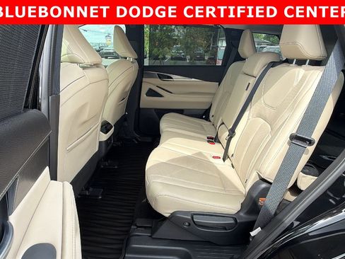 Used 2025 INFINITI QX60 Luxe w/ Vision Package FWD image 15