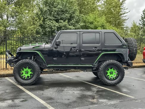 Used 2016 Jeep Wrangler Unlimited Sport w/ Quick Order Package 24S AWD/4WD image 6