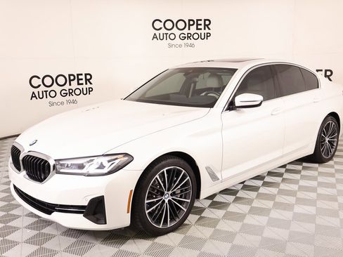 Certified 2023 BMW 530i xDrive w/ Premium Package image 11