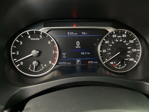 Used 2025 Nissan Altima 2.5 SV FWD image 33
