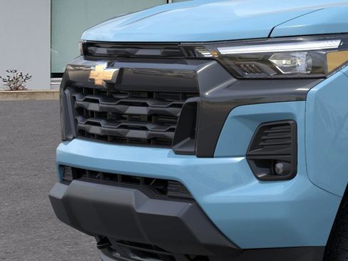New 2025 Chevrolet Colorado LT w/ LT Convenience Package image 13
