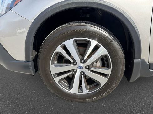 Used 2019 Subaru Outback 2.5i Limited w/ Popular Package #2 image 14
