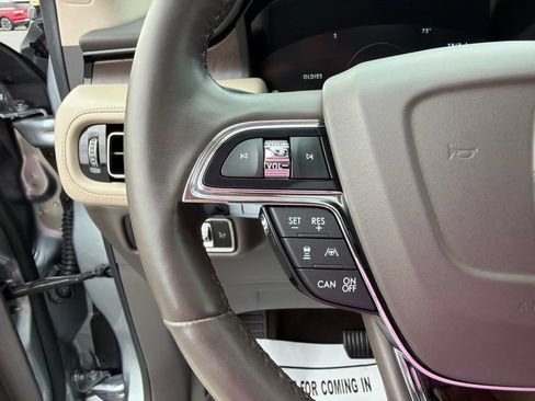 Certified 2022 Lincoln Nautilus Reserve AWD/4WD image 30